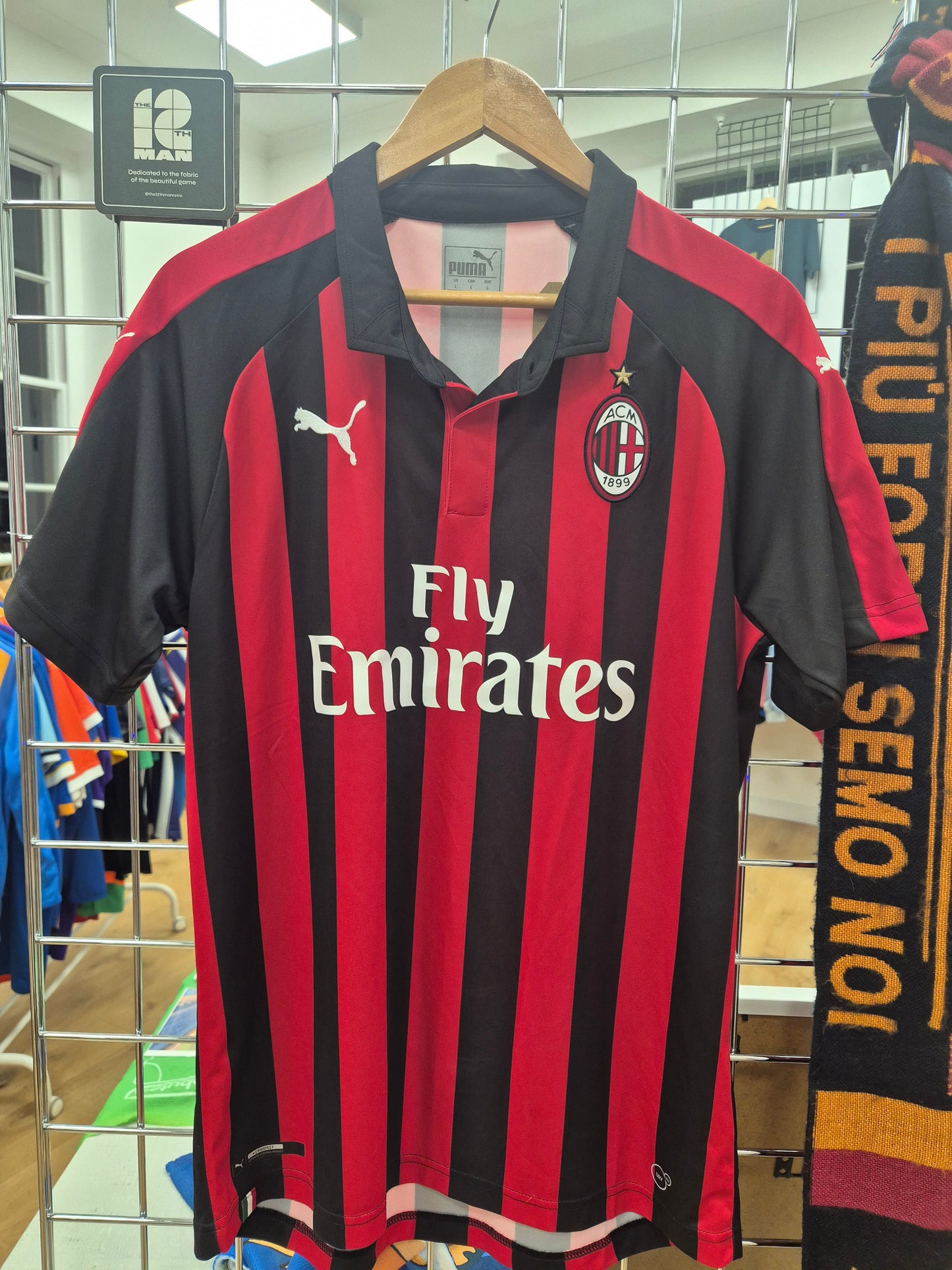 AC Milan 2018/19 Home Shirt Large