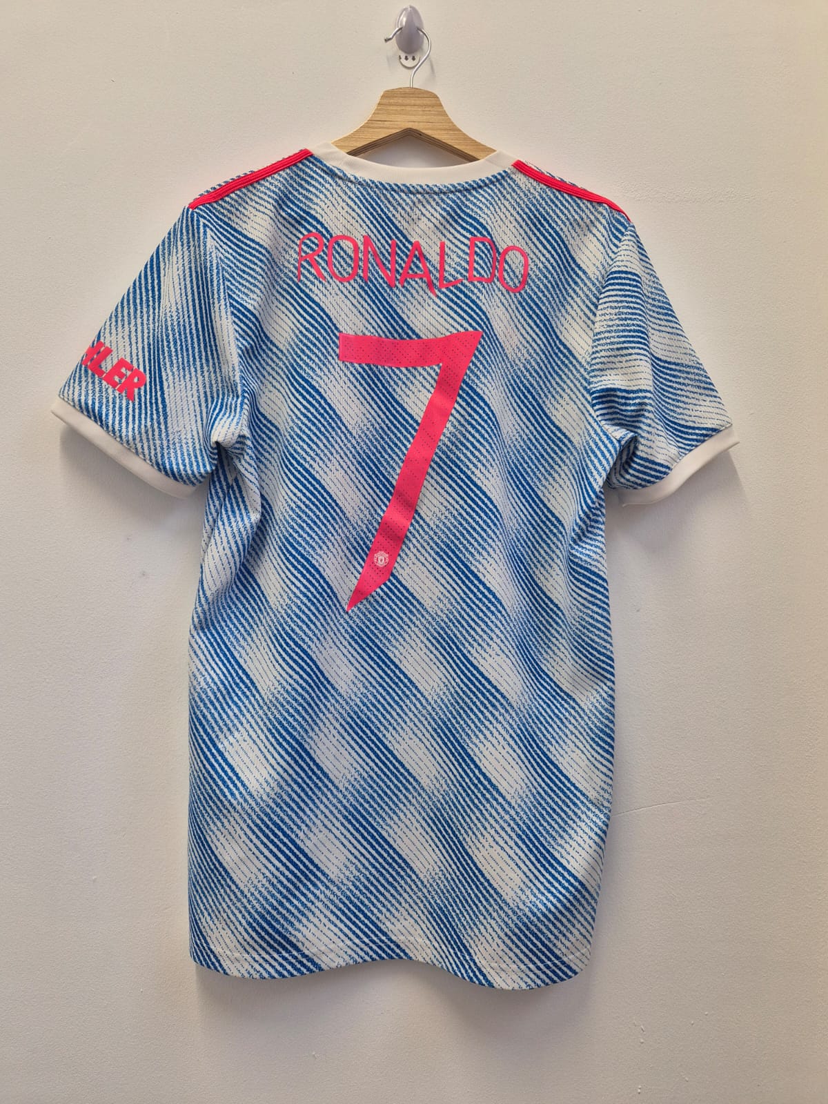 Manchester United 2020/21 'Ronaldo' Away Shirt Medium