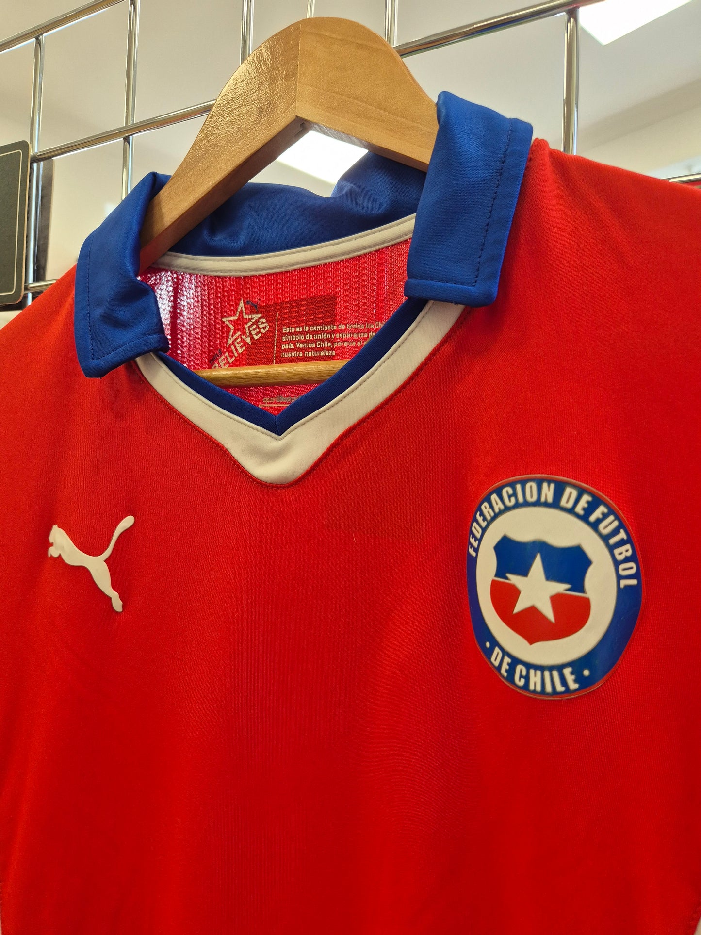 Chile 2014/15 Home Shirt Small