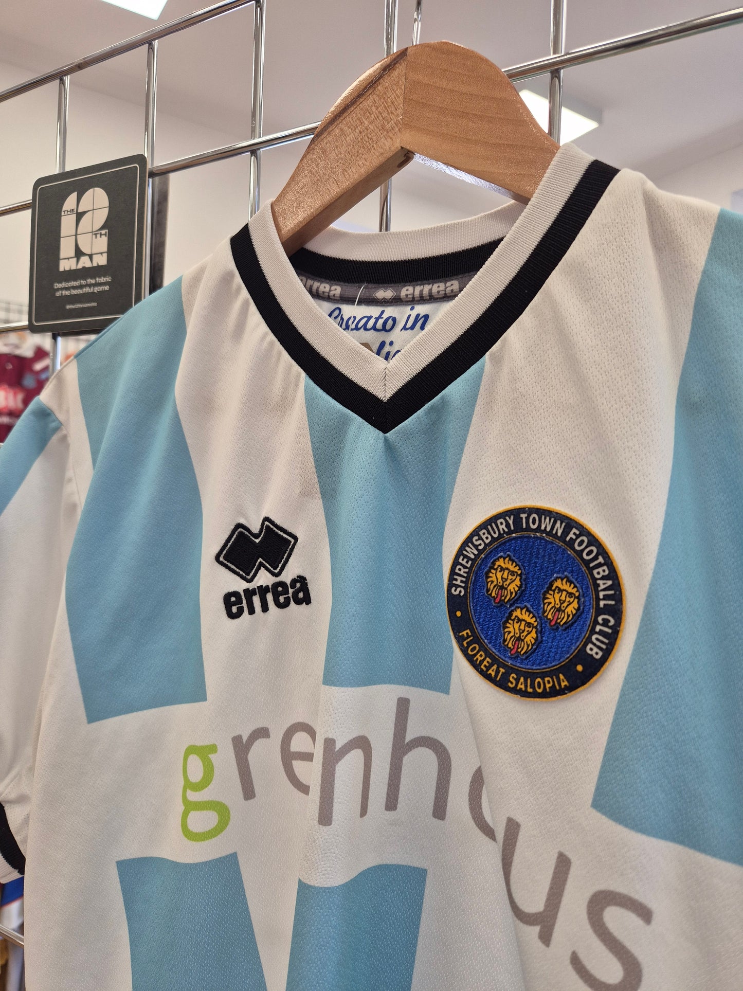 Shrewsbury Town 2015/16 Away Shirt Medium