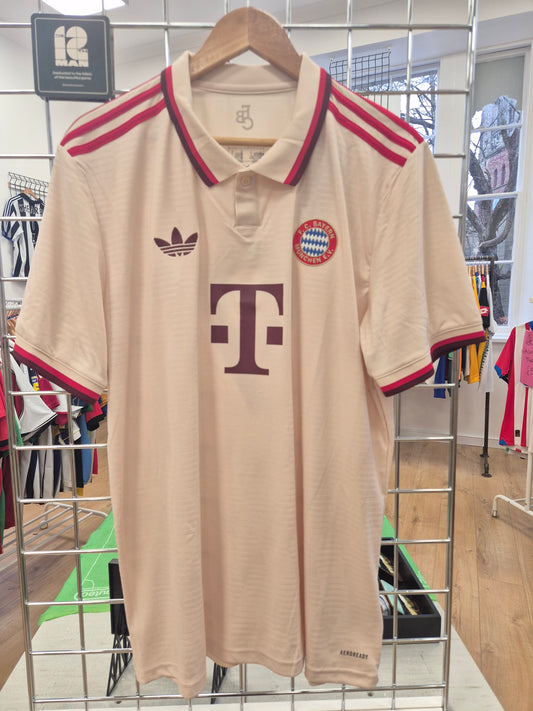 Bayern Munich 2024/25 'Kane' Third Shirt XL