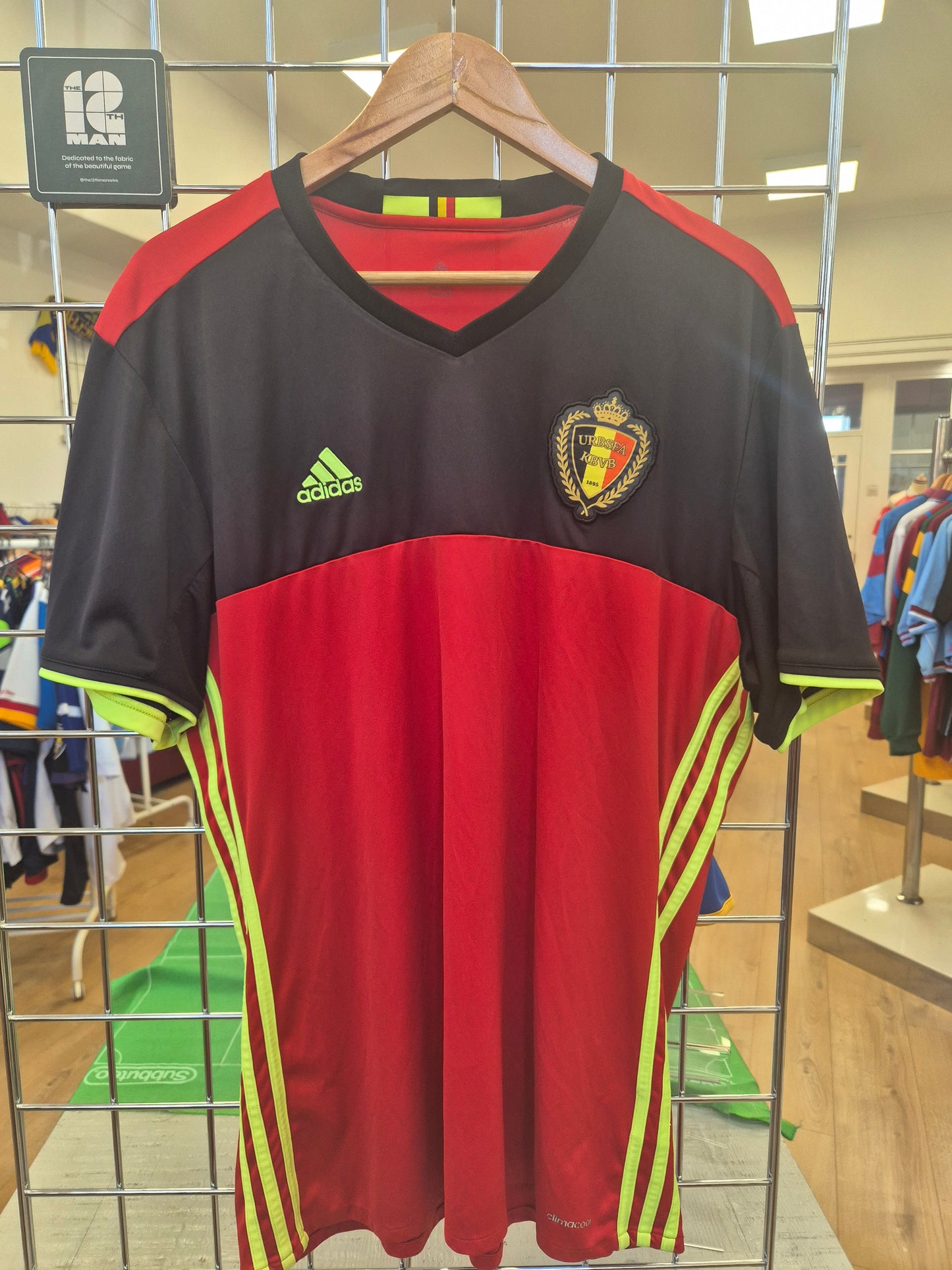 Belgium 2016/17 Home Shirt XL