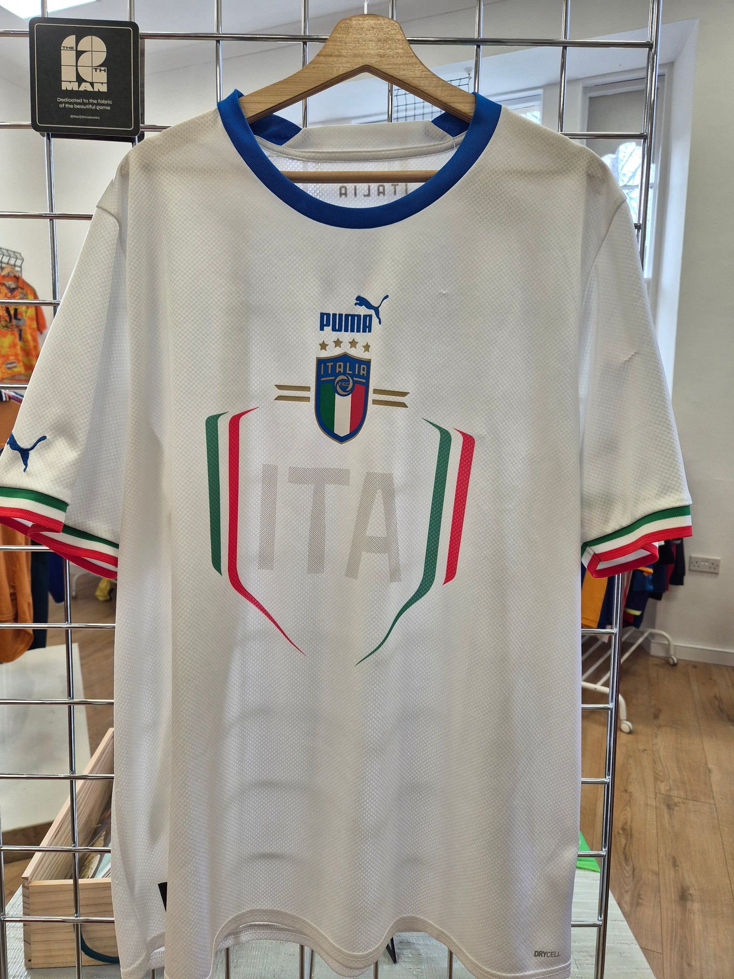 Italy 2022 Away Shirt XXL