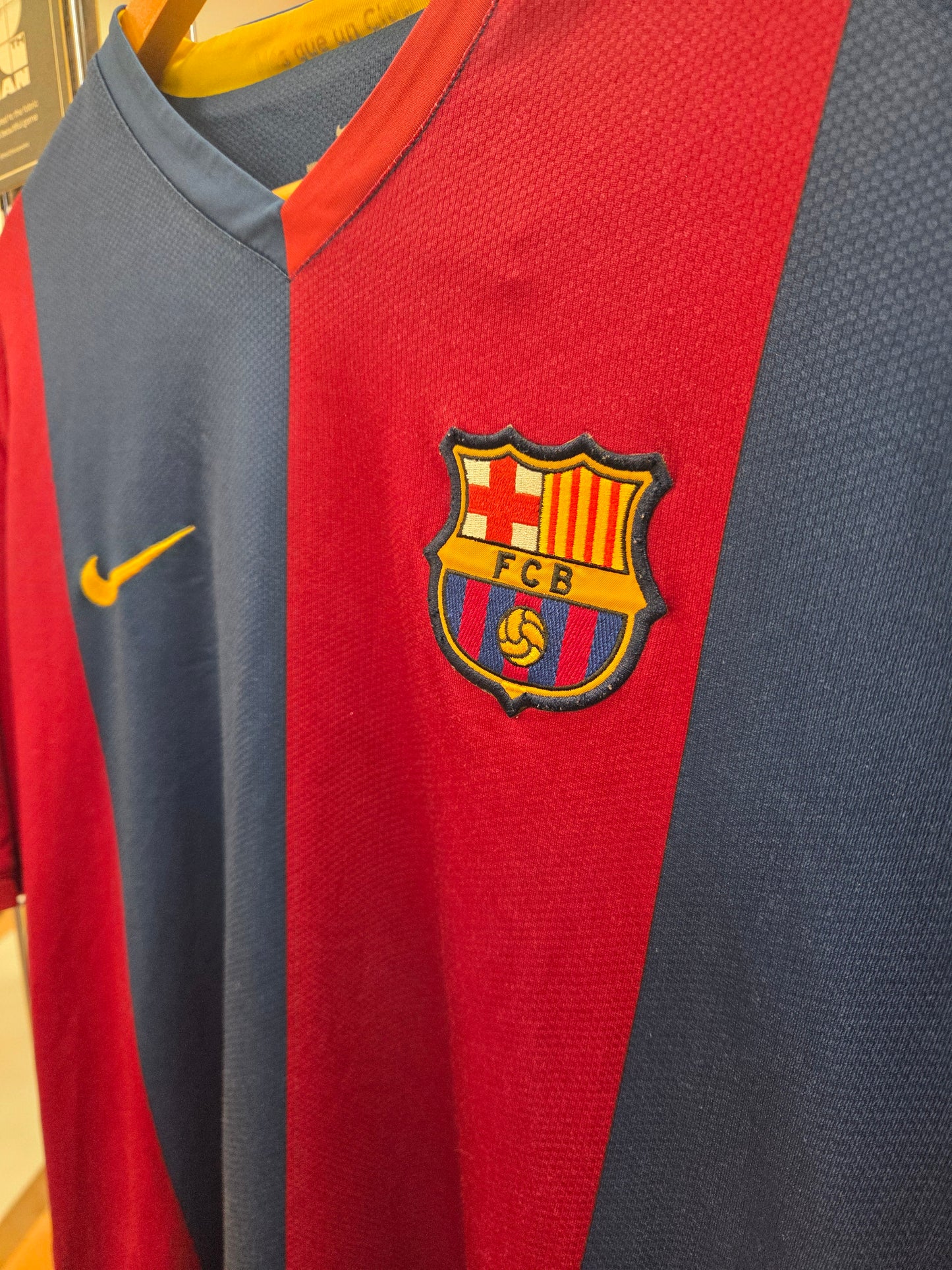 Barcelona 2006/07 Home Shirt Large