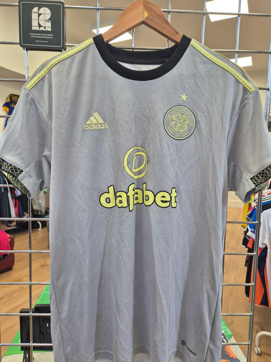 Celtic 2022/23 Third Shirt Medium