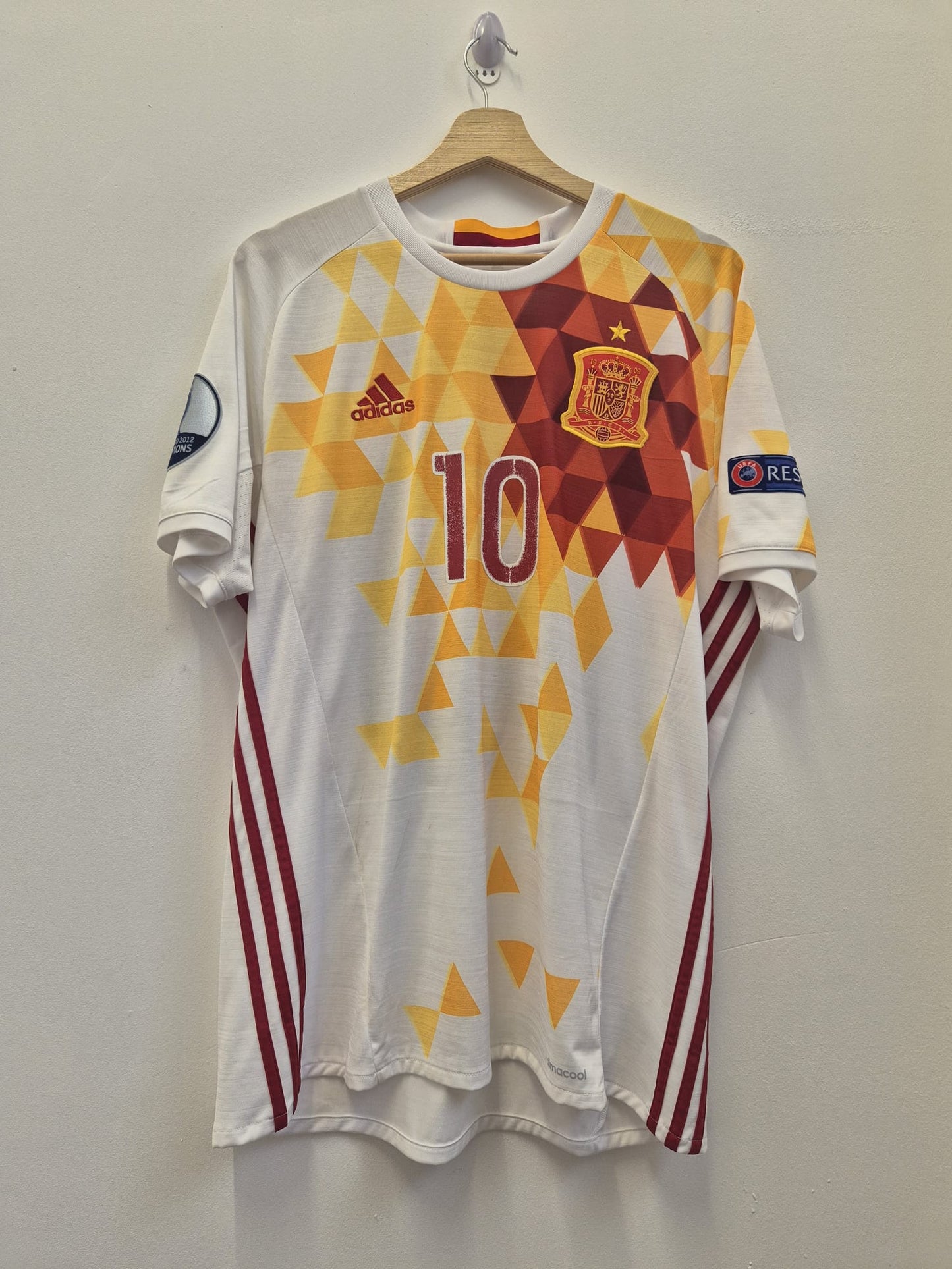 Spain 2016/17 'Fabregas' Away Shirt Large