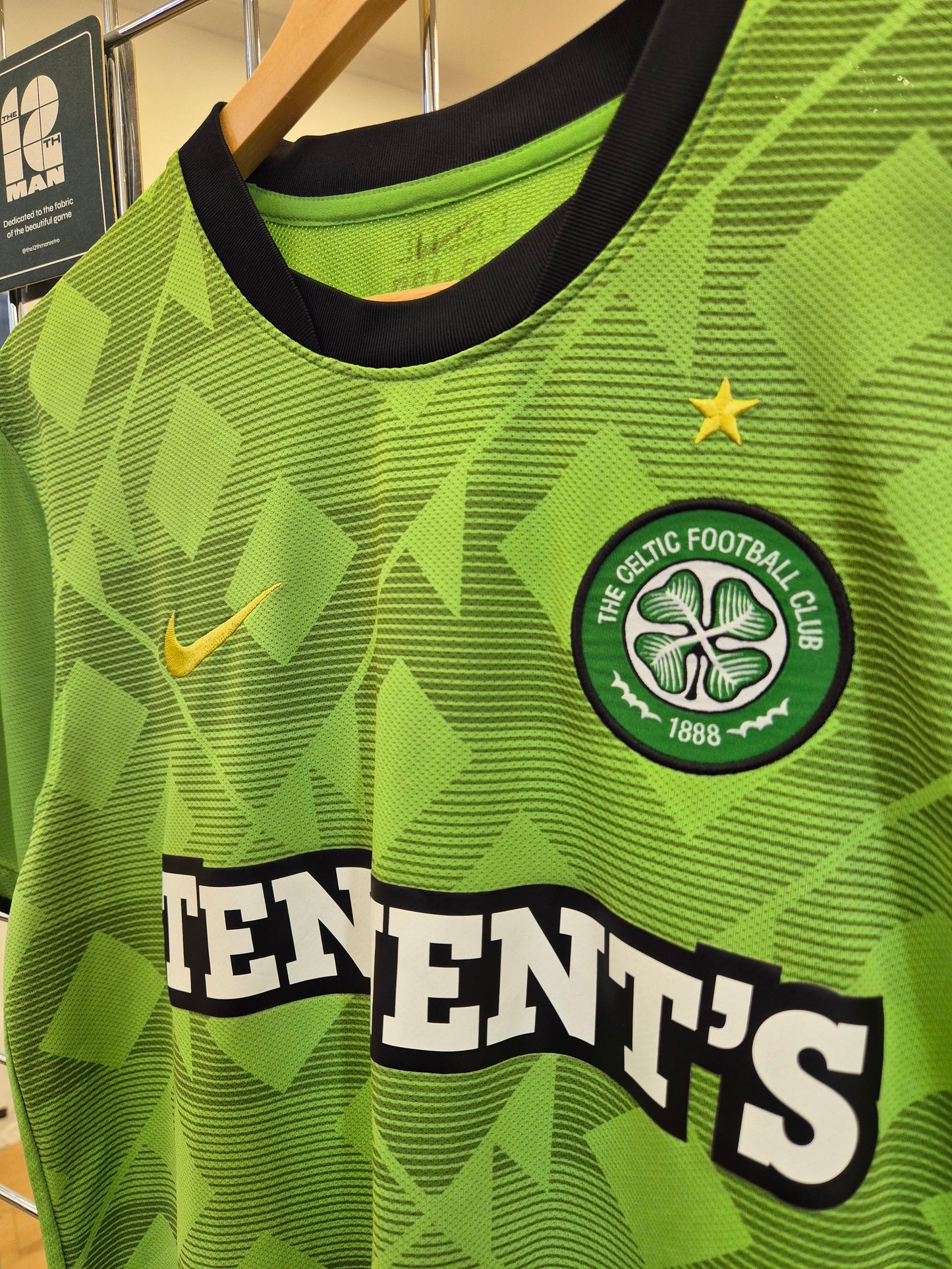 Celtic 2010/11 Away Shirt Medium