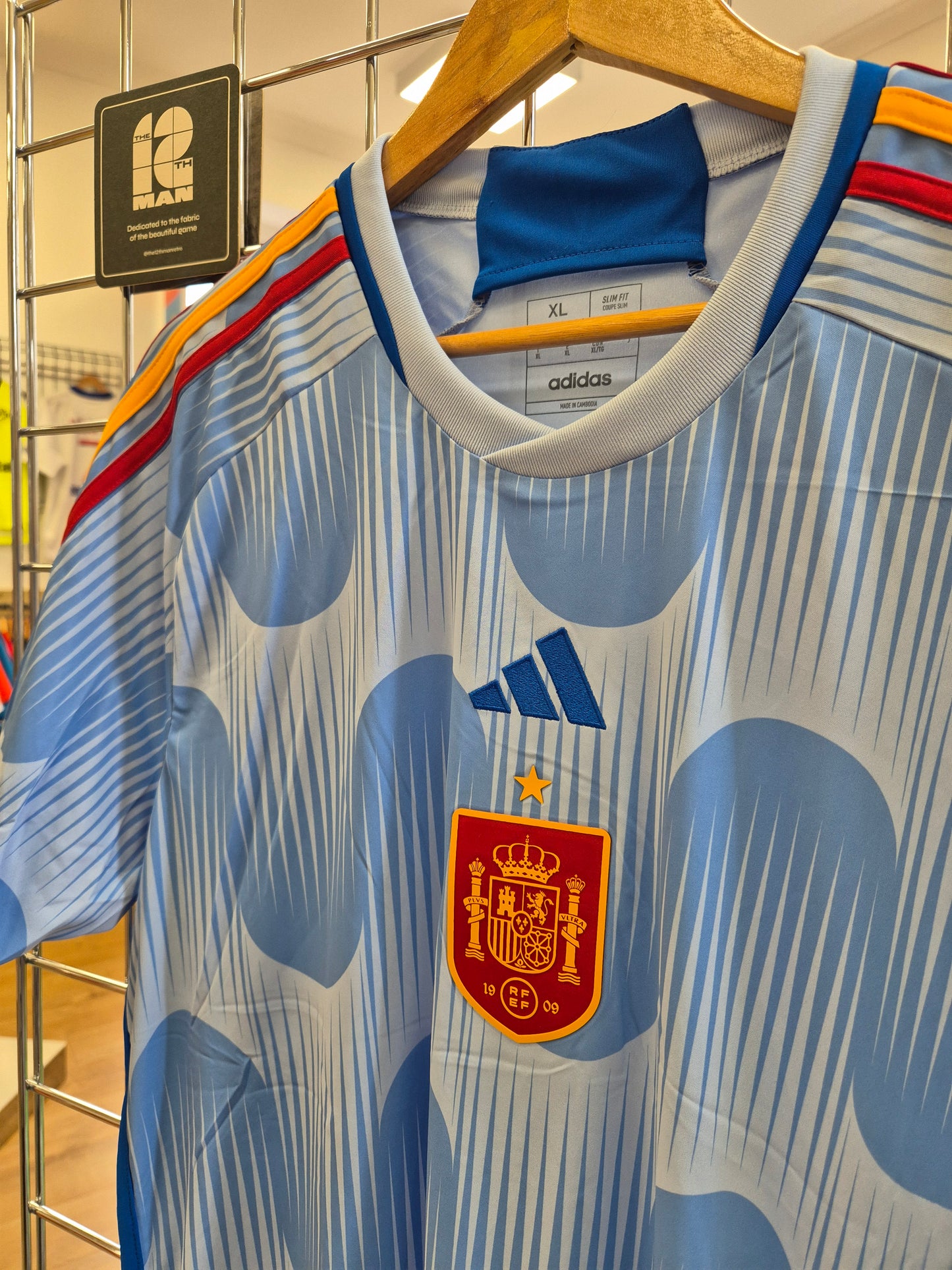 Spain 2022 Away Shirt XL