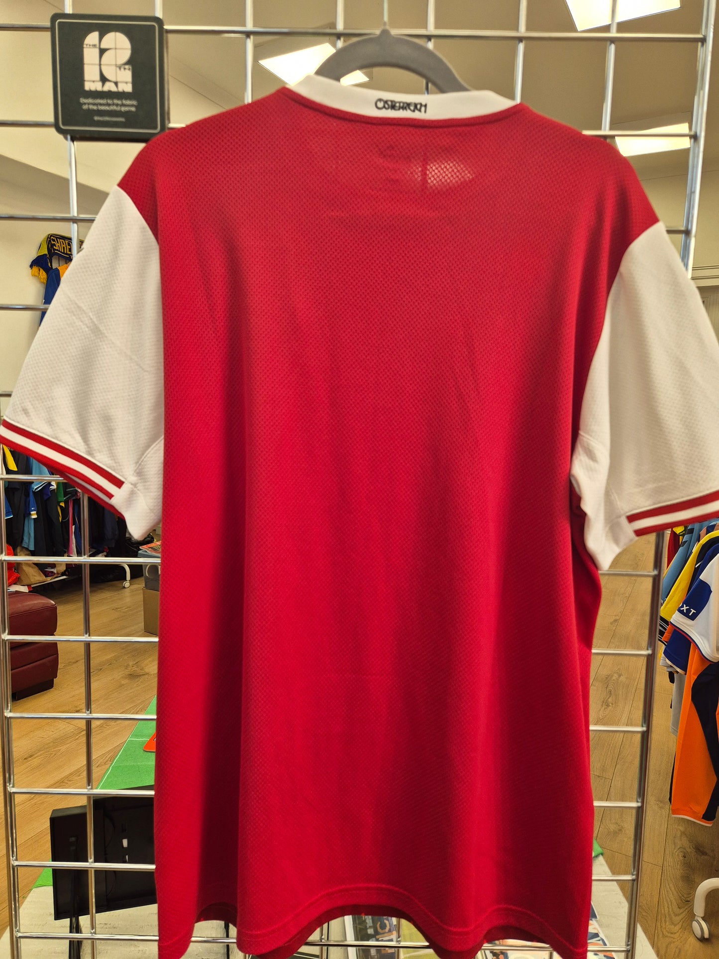 Austria 2020/22 Home Shirt Large