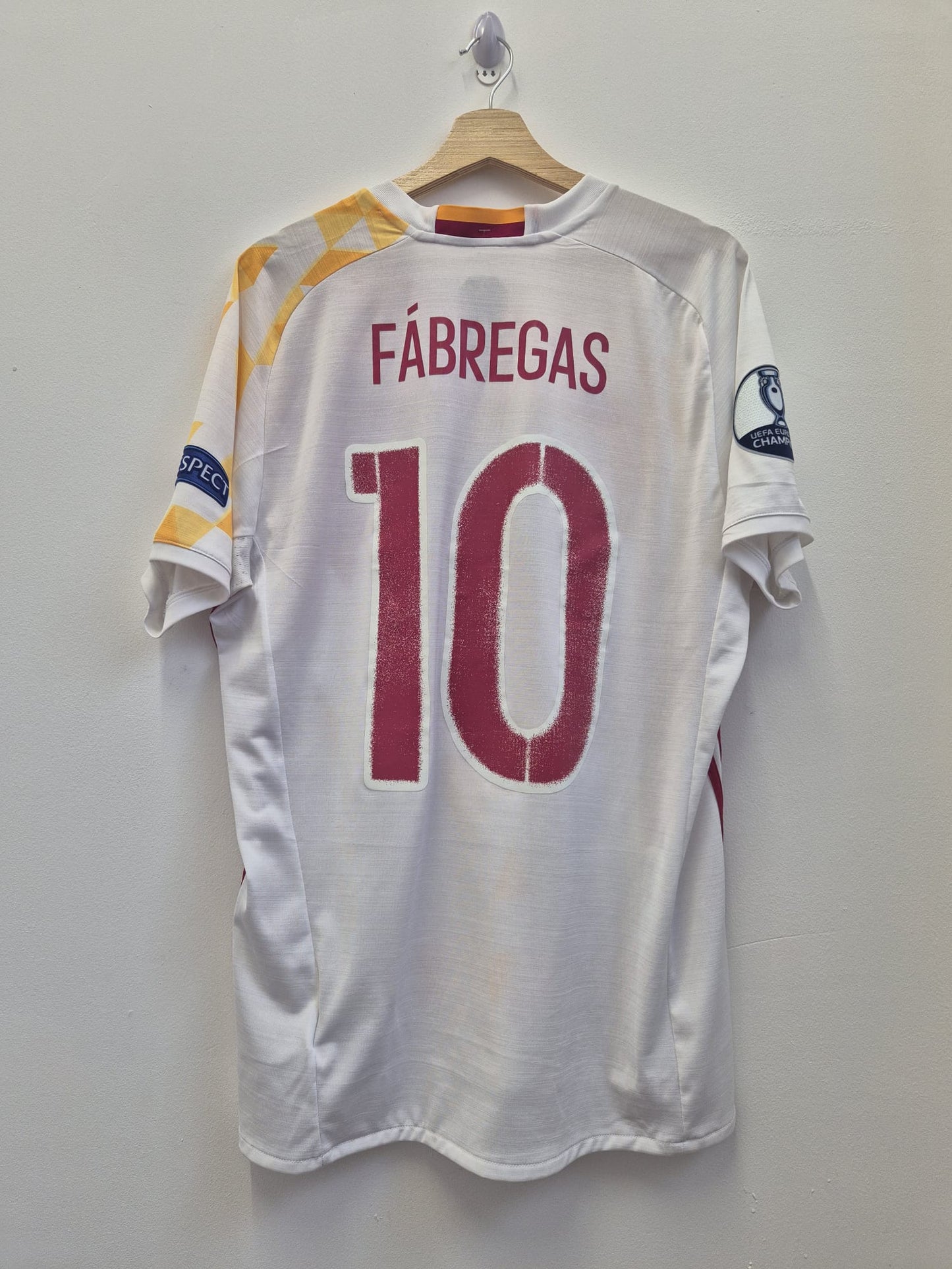 Spain 2016/17 'Fabregas' Away Shirt Large
