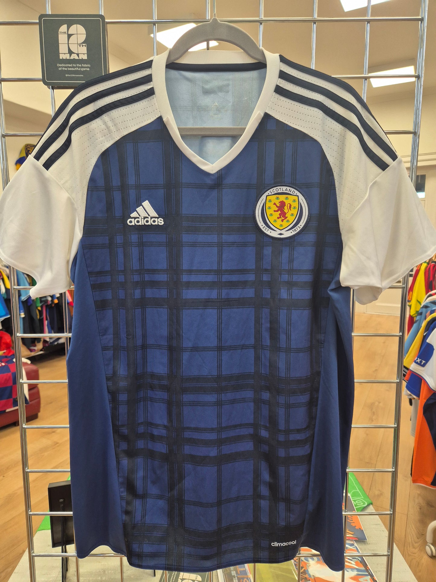 Scotland 2016/17 Home Shirt Large