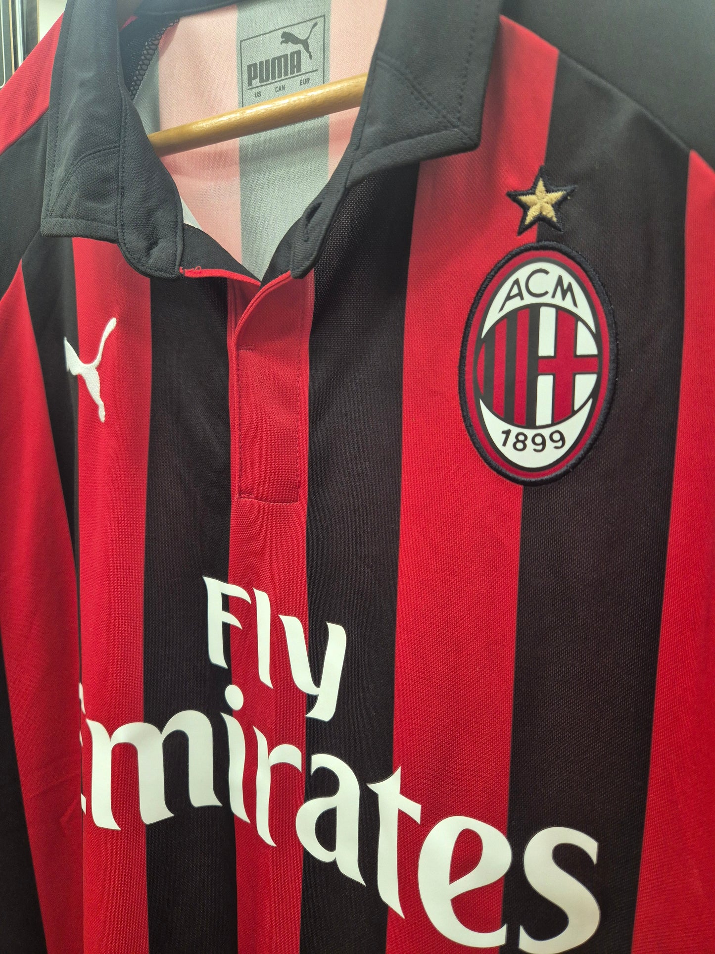 AC Milan 2018/19 Home Shirt Large