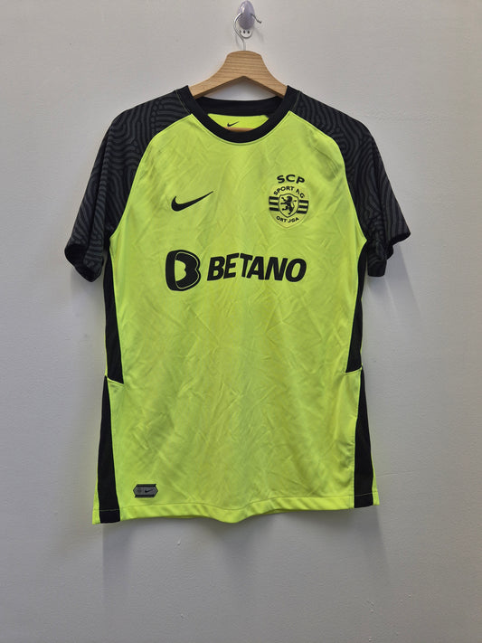 Sporting Lisbon 2021/22 Away Shirt Medium