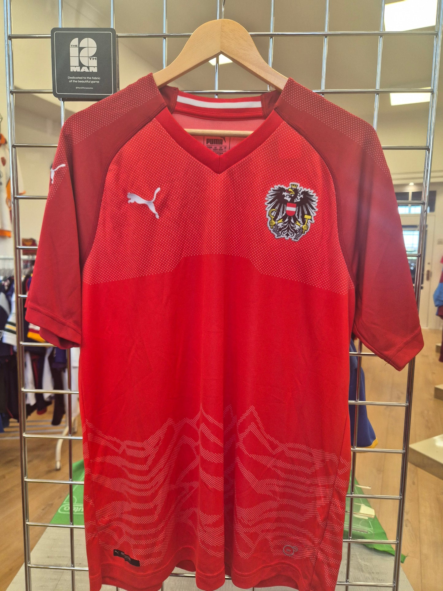 Austria 2018/19 Home Shirt Large