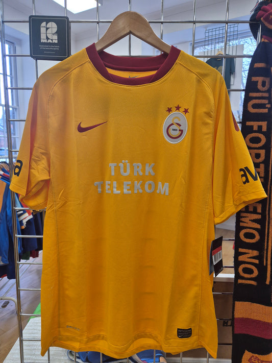 Galatasaray 2011/12 Third Shirt Large