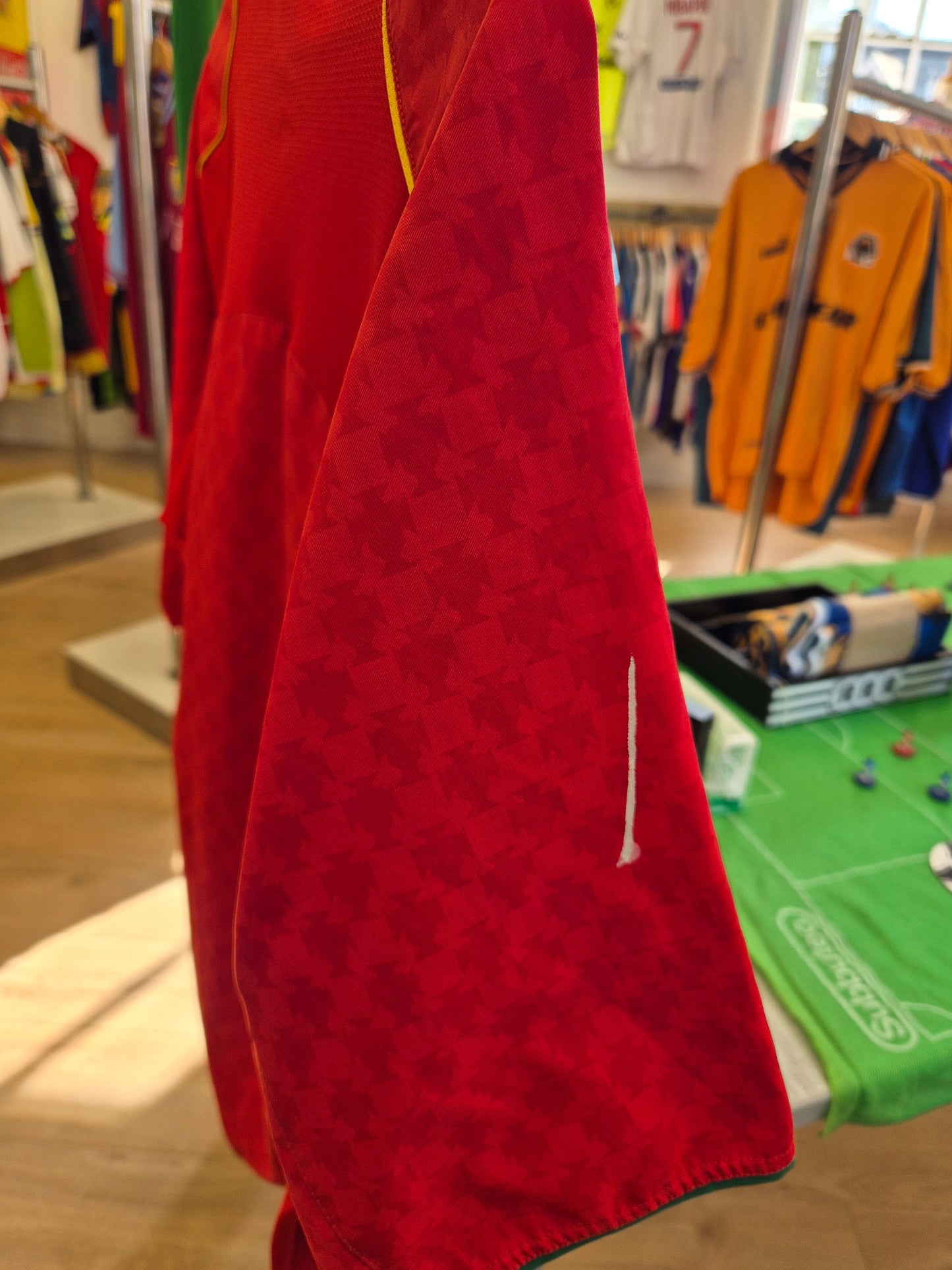 Portugal 2004 Home Shirt Large